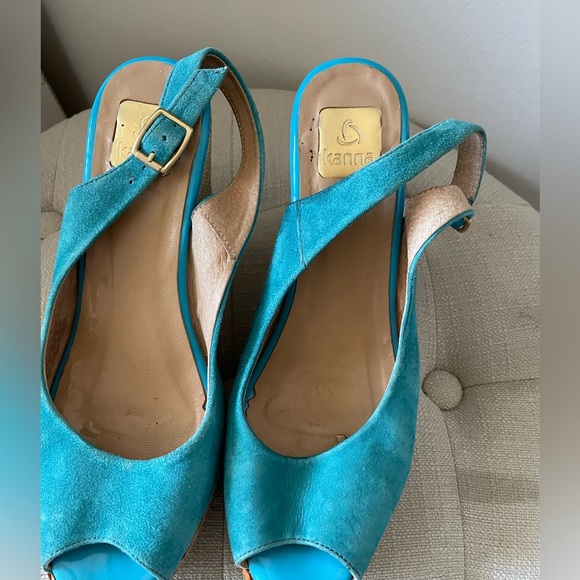Size 8 turquoise suede espadrilles. 1.5” platform plus 3.5” heel. - Picture 1 of 4